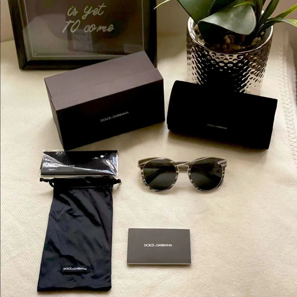 ! New! Dolce & Gabbana Dolce Dg4285 Sunglasses!